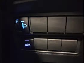 Toyota Yaris 1.5 Hybrid Dynamic thumbnail 26