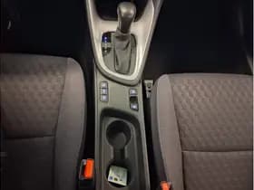 Toyota Yaris 1.5 Hybrid Dynamic thumbnail 28