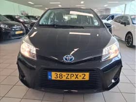 Toyota Yaris thumbnail 11