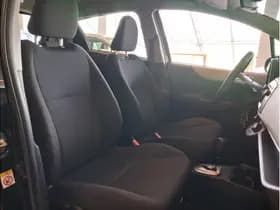 Toyota Yaris thumbnail 13