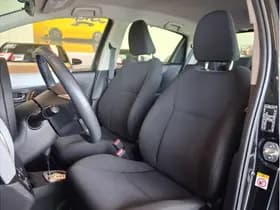 Toyota Yaris thumbnail 15