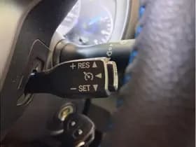 Toyota Yaris thumbnail 27