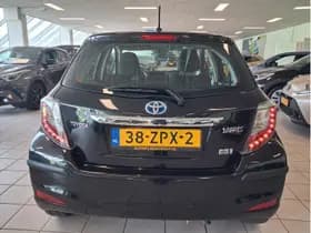 Toyota Yaris thumbnail 5