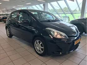 Toyota Yaris thumbnail 10