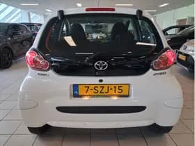 Toyota Aygo 1.0 Vvt-I Now thumbnail 5