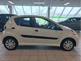 Toyota Aygo 1.0 Vvt-I Now thumbnail 9