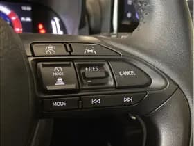 Toyota Yaris 1.5 Hybrid 115 First Edition thumbnail 25