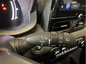 Toyota Yaris 1.5 Hybrid 115 First Edition thumbnail 26