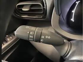 Toyota Yaris 1.5 Hybrid 115 First Edition thumbnail 27