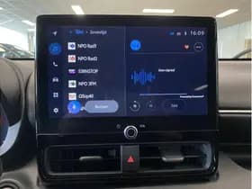 Toyota Yaris 1.5 Hybrid 115 First Edition thumbnail 28