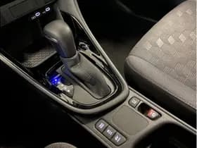 Toyota Yaris 1.5 Hybrid 115 First Edition thumbnail 35