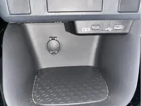 Toyota Yaris 1.5 Hybrid 115 First Edition thumbnail 36