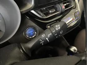 Toyota C-HR 1.8 Hybrid Dynamic thumbnail 19