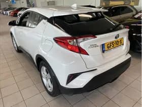 Toyota C-HR 1.8 Hybrid Dynamic thumbnail 3