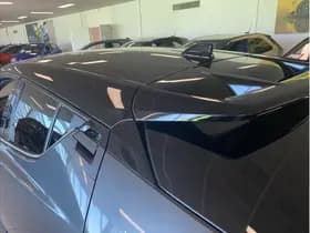 Toyota C-HR 1.8 Hybrid Black Edition thumbnail 12