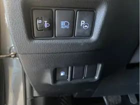 Toyota C-HR 1.8 Hybrid Black Edition thumbnail 23