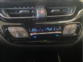 Toyota C-HR 1.8 Hybrid Black Edition thumbnail 36