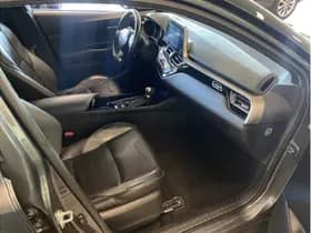 Toyota C-HR 1.8 Hybrid Black Edition thumbnail 6