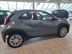 Toyota Aygo X 1.0 Vvt-I Mt Play thumbnail 9