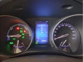 Toyota C-HR 1.8 Hybrid Style Ultimate thumbnail 25