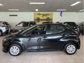 Toyota Yaris 1.5 Hybrid Active thumbnail 3