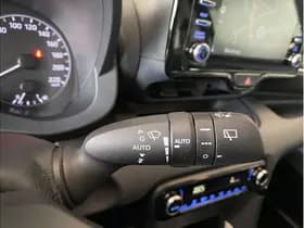 Toyota Yaris 1.5 Hybrid Active thumbnail 24