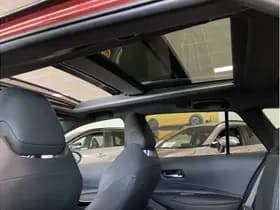 Toyota Corolla Touring Sports Hybrid 180 Gr Sport thumbnail 14