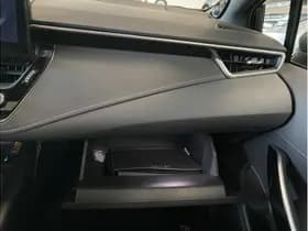 Toyota Corolla Touring Sports Hybrid 180 Gr Sport thumbnail 41