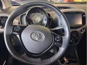 Toyota Aygo thumbnail 16