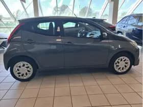 Toyota Aygo thumbnail 9