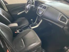 Suzuki S-Cross 1.6 High Executive thumbnail 5