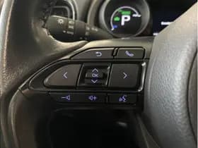 Toyota Yaris 1.5 Hybrid Dynamic thumbnail 16
