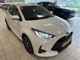 Toyota Yaris 1.5 Hybrid Dynamic thumbnail 8