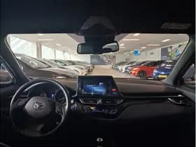 Toyota C-HR thumbnail 13