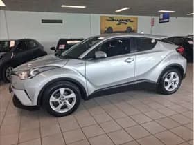 Toyota C-HR thumbnail 3