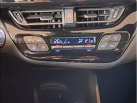 Toyota C-HR thumbnail 25