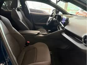 Toyota C-HR 1.8 Hybrid 140 Dynamic thumbnail 9