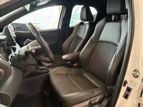 Toyota Yaris 1.5 Hybrid Executive thumbnail 13