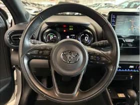 Toyota Yaris 1.5 Hybrid Executive thumbnail 15