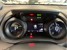 Toyota Yaris 1.5 Hybrid Executive thumbnail 20