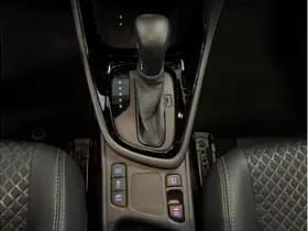 Toyota Yaris 1.5 Hybrid Executive thumbnail 25