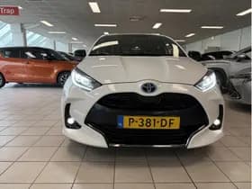 Toyota Yaris 1.5 Hybrid Executive thumbnail 8