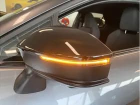 Toyota C-HR 1.8 Hybrid 140 First Edition thumbnail 14