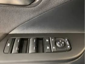 Toyota C-HR 1.8 Hybrid 140 First Edition thumbnail 18