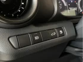 Toyota C-HR 1.8 Hybrid 140 First Edition thumbnail 22