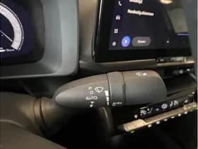 Toyota C-HR 1.8 Hybrid 140 First Edition thumbnail 31