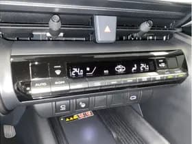 Toyota C-HR 1.8 Hybrid 140 First Edition thumbnail 32