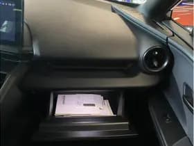 Toyota C-HR 1.8 Hybrid 140 First Edition thumbnail 39