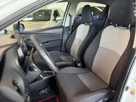 Toyota Yaris 1.5 Hybrid Design Sport thumbnail 15