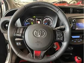 Toyota Yaris 1.5 Hybrid Design Sport thumbnail 27